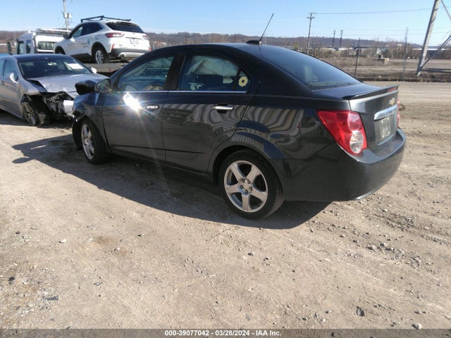 Chevrolet Sonic Ltz Auto 2015 1G1JE5SB9F4197570 Image 3