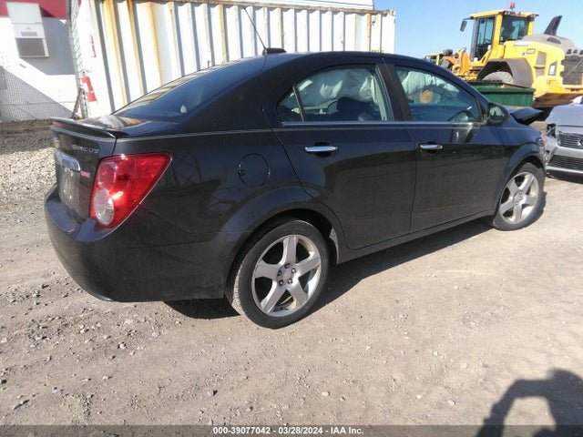 Chevrolet Sonic Ltz Auto 2015 1G1JE5SB9F4197570 Image 4