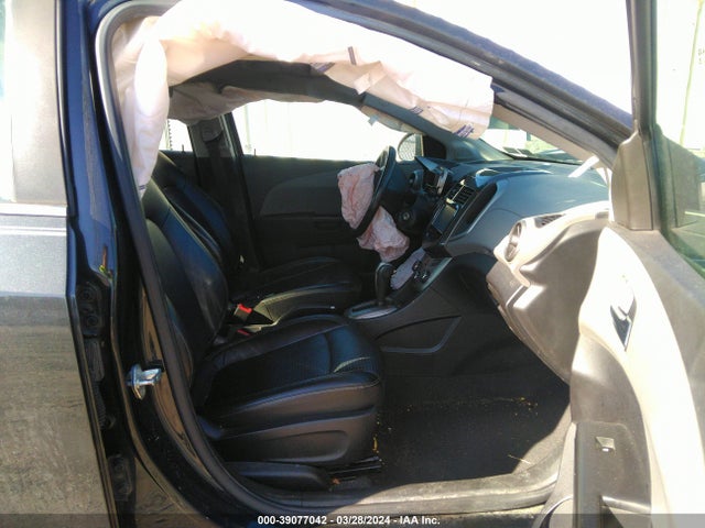 Chevrolet Sonic Ltz Auto 2015 1G1JE5SB9F4197570 Image 5