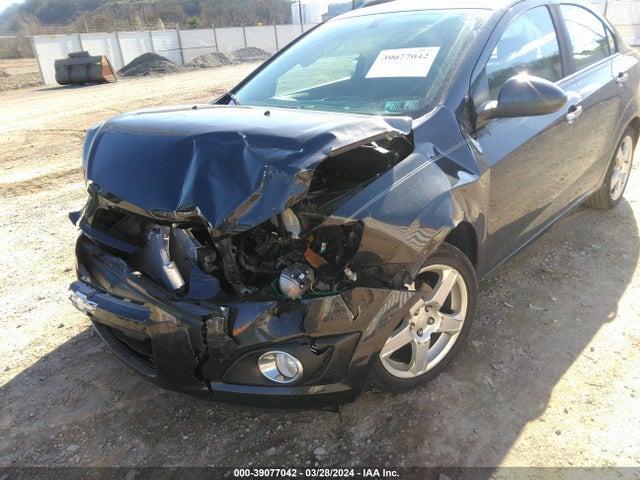 Chevrolet Sonic Ltz Auto 2015 1G1JE5SB9F4197570 Image 6