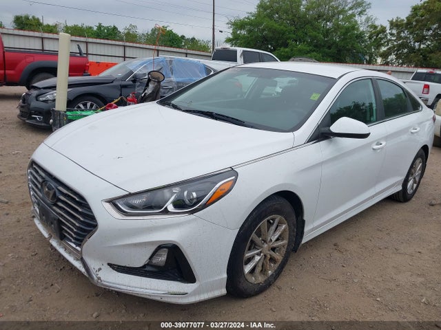 Hyundai SONATA SE 2019 5NPE24AF5KH806643 Image 2