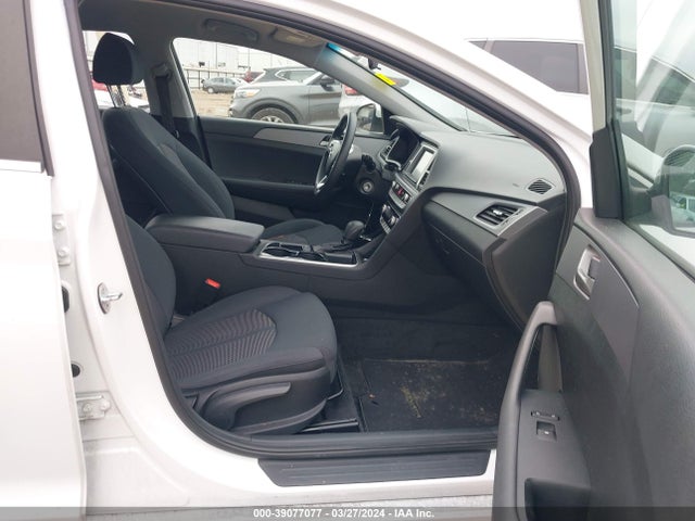 Hyundai SONATA SE 2019 5NPE24AF5KH806643 Image 5