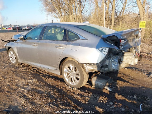 Honda ACCORD LX 2018 1HGCV1F13JA264671 Image 3