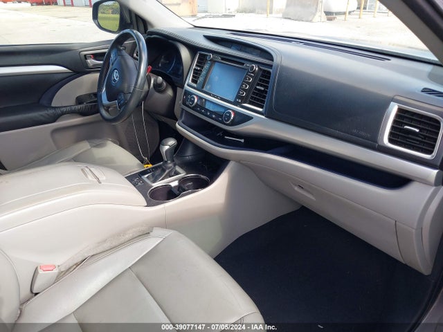 Toyota Highlander Xle V6 2016 5TDKKRFH5GS126463 Image 5