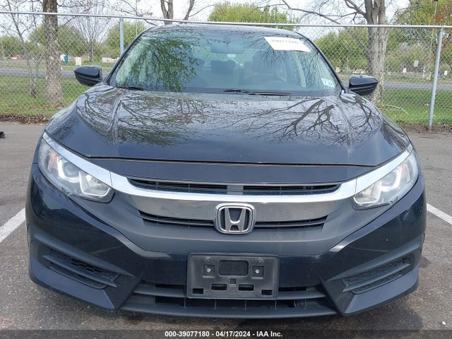 Honda Civic Lx 2018 2HGFC2F53JH576471 Image 12