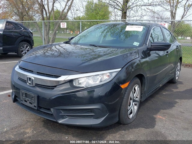 Honda Civic Lx 2018 2HGFC2F53JH576471 Image 2