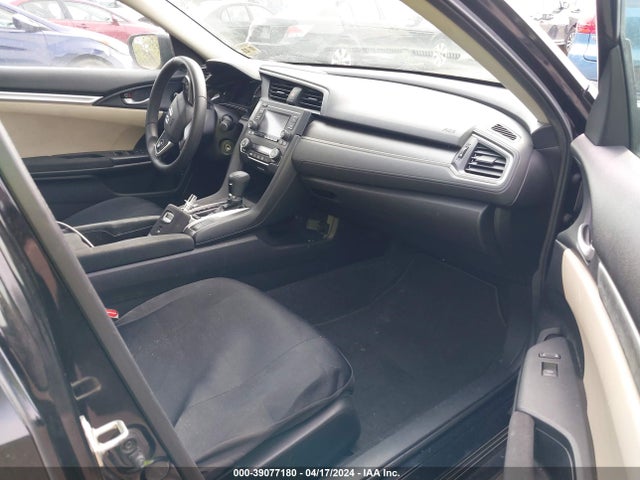 Honda Civic Lx 2018 2HGFC2F53JH576471 Image 5