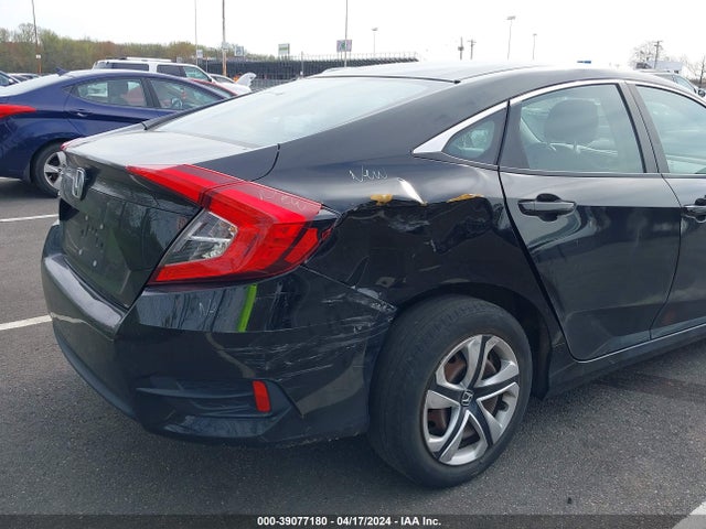 Honda Civic Lx 2018 2HGFC2F53JH576471 Image 6