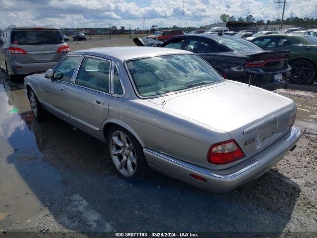 2000 JAGUAR XJR SAJDA15B7YMF03841 Photo 2