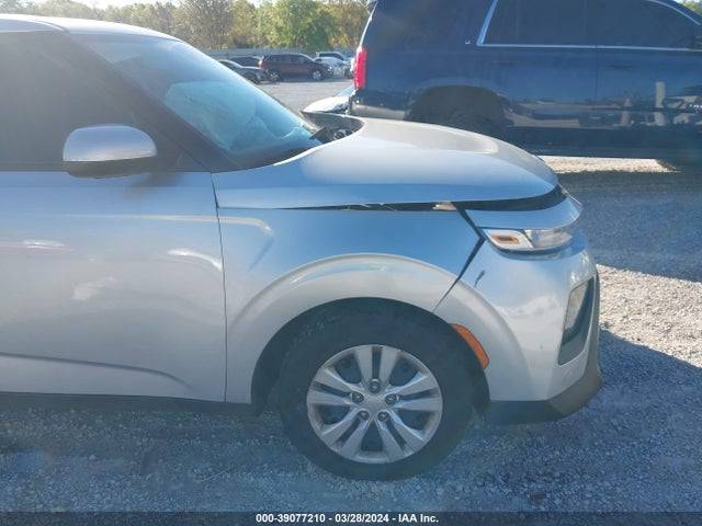 KIA SOUL LX 2021 KNDJ23AU8M7762023 Image 18