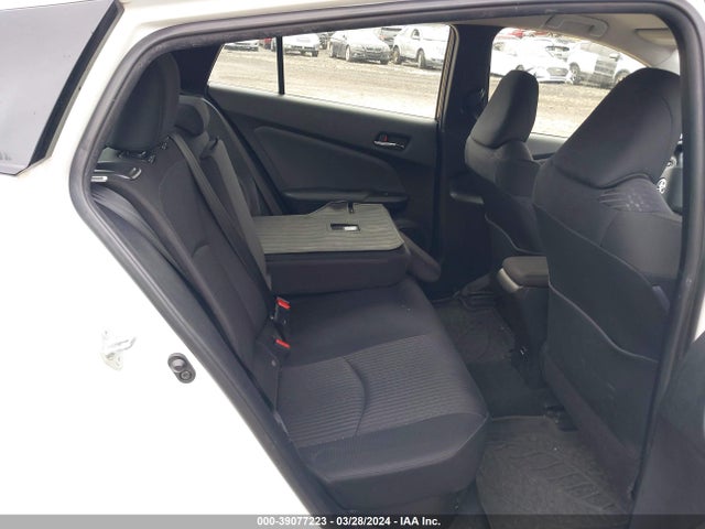 Toyota Prius Two 2017 JTDKBRFU2H3049762 Image 8