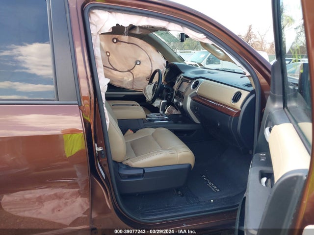 5TFHY5F13GX571623 Toyota Tundra Limited 5.7l V8