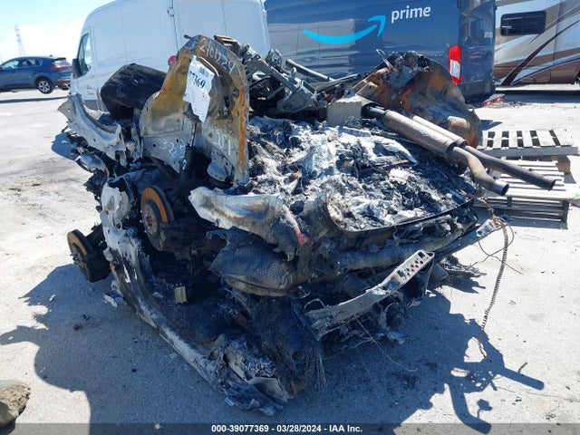 2017 JAGUAR F-PACE SADCS2BV9HA061840 Photo 2