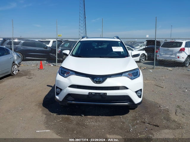 Toyota Rav4 Xle 2018 2T3RFREV6JW703954 Image 12
