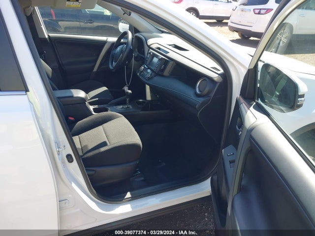 Toyota Rav4 Xle 2018 2T3RFREV6JW703954 Image 5