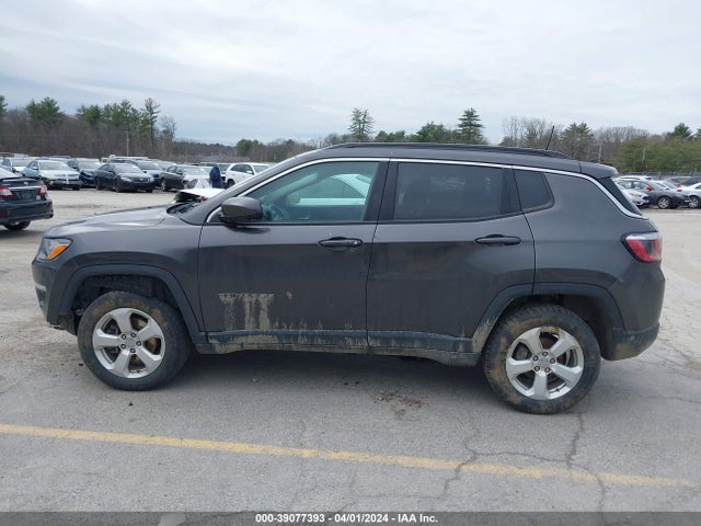 Jeep Compass Latitude 4x4 2018 3C4NJDBB5JT200059 Image 15