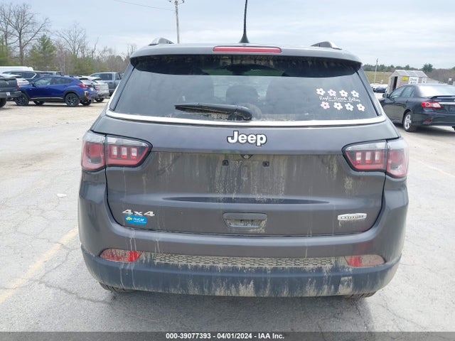 Jeep Compass Latitude 4x4 2018 3C4NJDBB5JT200059 Image 17