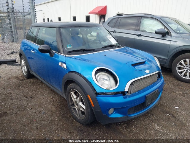 2008 MINI COOPER S WMWMF73538TV35010 Photo 0