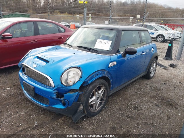 2008 MINI COOPER S WMWMF73538TV35010 Photo 1