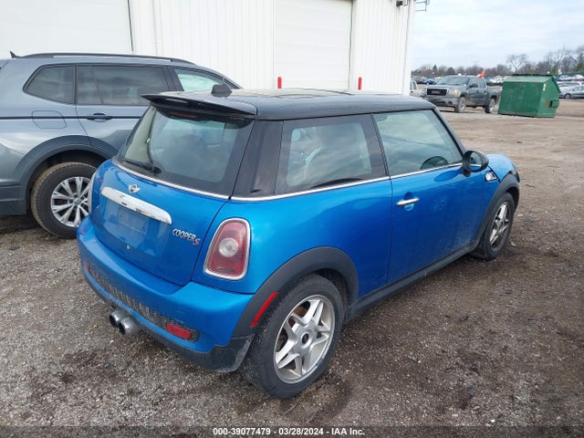 2008 MINI COOPER S WMWMF73538TV35010 Photo 3