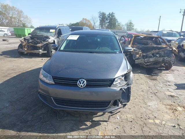 3VWD17AJ2EM356868 Volkswagen Jetta 1.8t Se