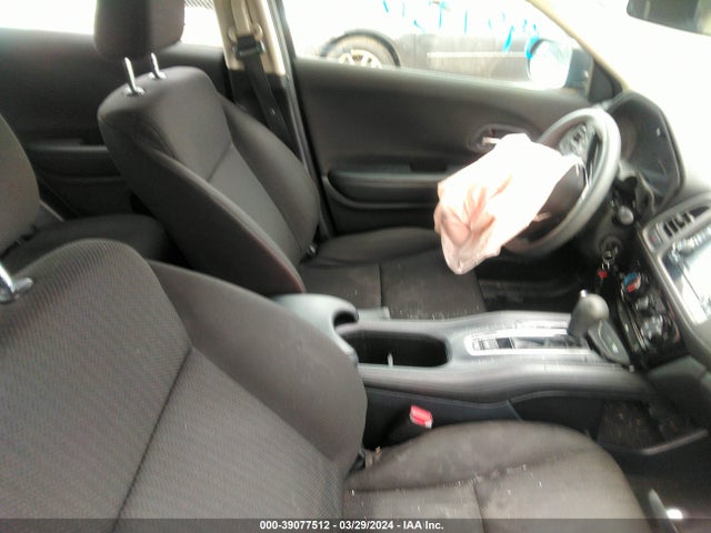 Honda HR-V LX 2018 3CZRU6H33JG700907 Image 5
