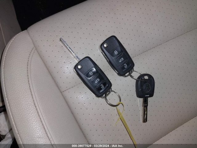 WVGBV7AX2HK010930 Volkswagen Tiguan 2.0t/2.0t S
