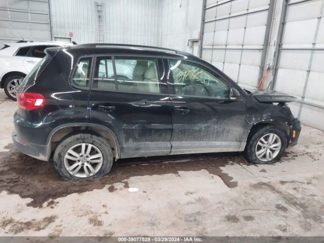 WVGBV7AX2HK010930 Volkswagen Tiguan 2.0t/2.0t S