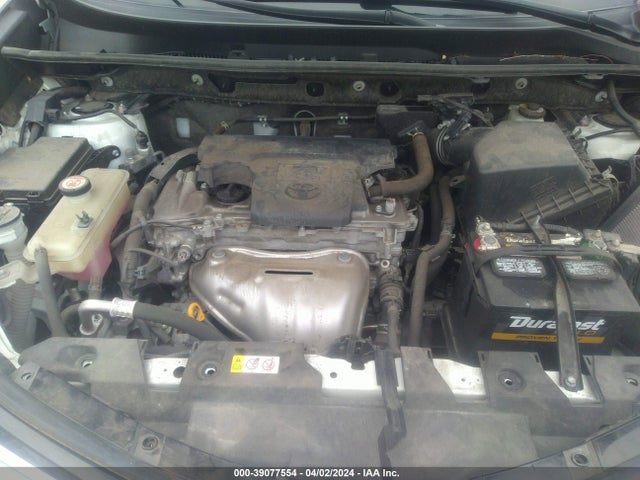 Toyota RAV4 LE 2018 JTMZFREV1JJ176596 Image 10