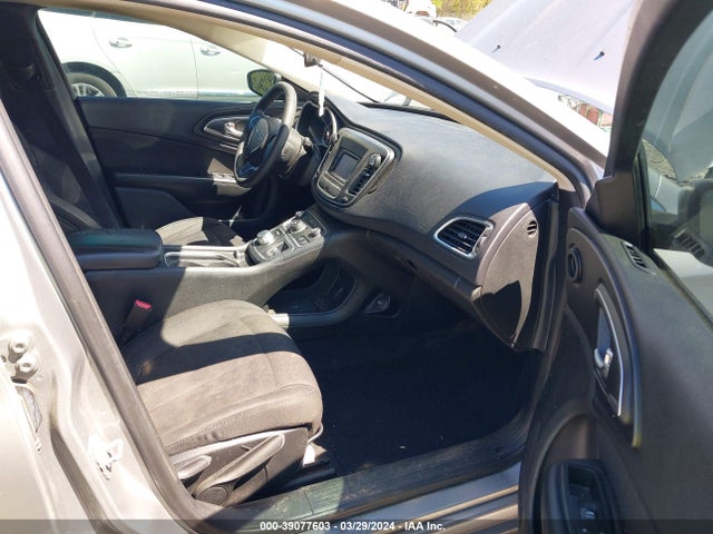 Chrysler 200 Limited 2015 1C3CCCAB8FN502308 Image 5