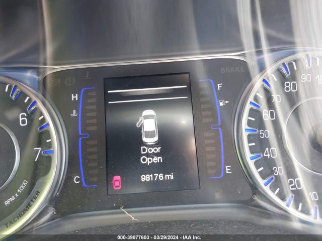Chrysler 200 Limited 2015 1C3CCCAB8FN502308 Image 7