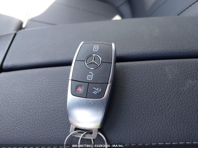 W1N4N4GB8PJ428798 Mercedes-Benz GLA 250