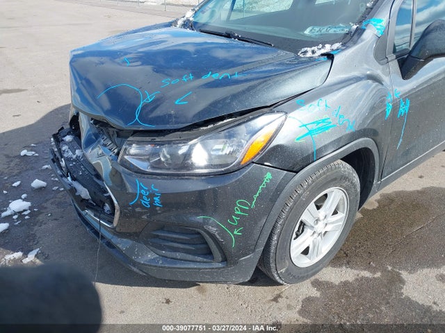 Chevrolet TRAX LS 2020 3GNCJKSB9LL196474 Image 17