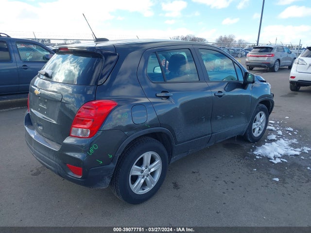 Chevrolet TRAX LS 2020 3GNCJKSB9LL196474 Image 4
