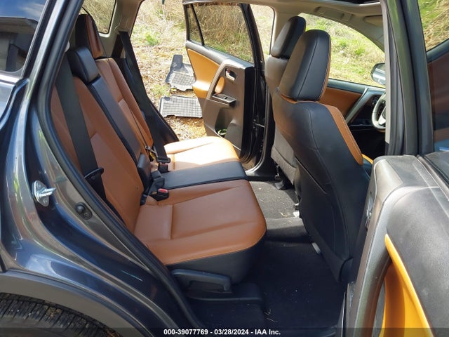 Toyota Rav4 Limited 2017 JTMDFREVXHD206777 Image 8