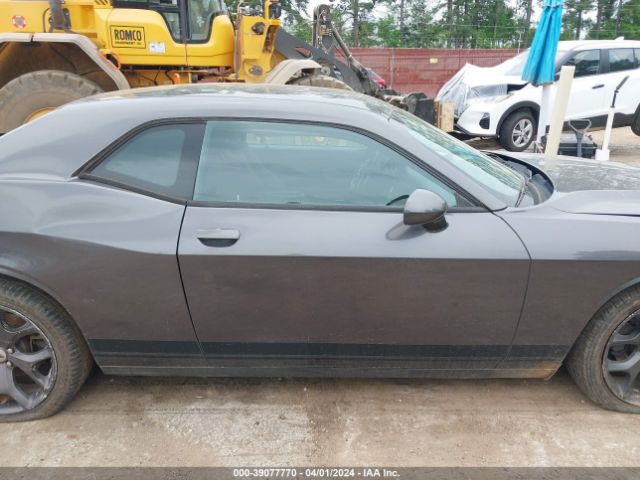 2C3CDZAG9HH627146 Dodge Challenger Sxt