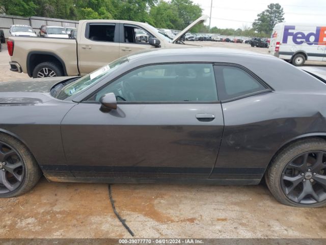 2C3CDZAG9HH627146 Dodge Challenger Sxt