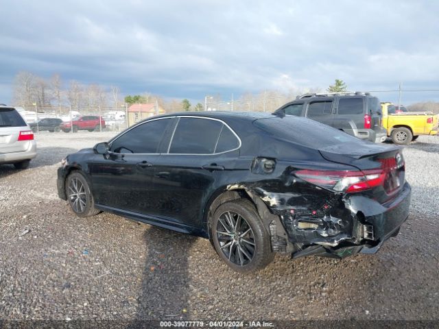 2021 TOYOTA CAMRY 4T1G11AK2MU590035 Photo 2