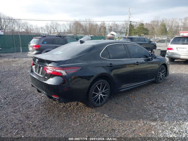 2021 TOYOTA CAMRY 4T1G11AK2MU590035 Photo 3