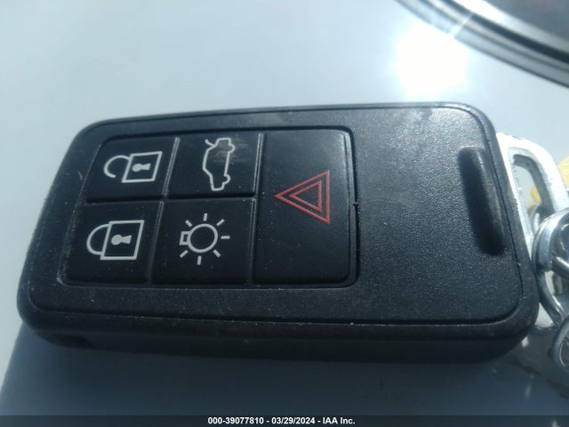 YV440MRU7H2212695 Volvo Xc60 T5 Inscription