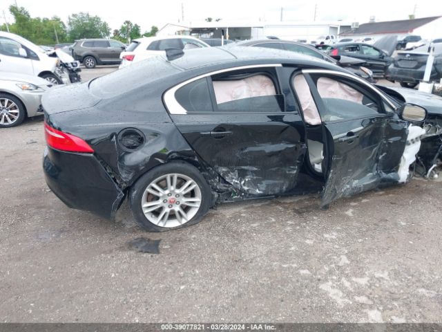 SAJAD4FX8JCP33435 Jaguar Xe 25t Premium