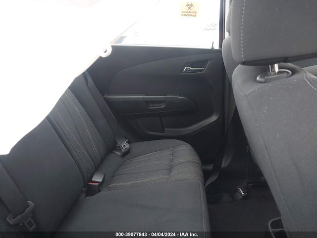 Chevrolet Sonic Lt Auto 2017 1G1JD5SH3H4123247 Image 8