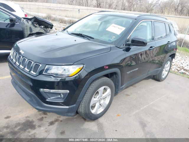 3C4NJDBB8JT107858 Jeep Compass Latitude 4x4