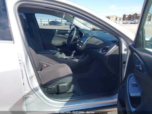 2019 CHEVROLET MALIBU 1G1ZB5ST8KF174784 Photo 4
