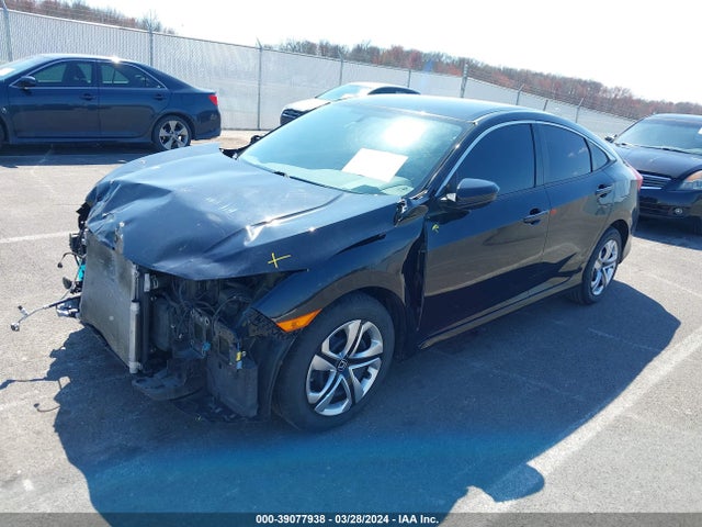 Honda Civic Lx 2018 19XFC2F51JE024395 Image 2
