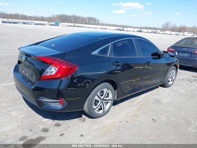 Honda Civic Lx 2018 19XFC2F51JE024395 Image 4