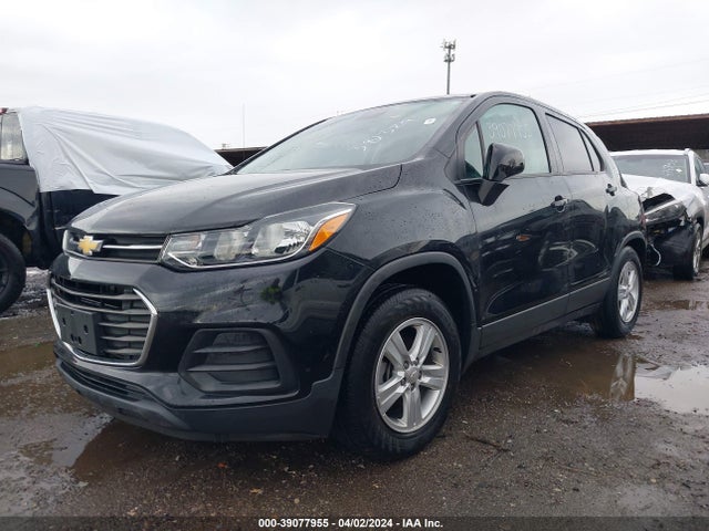 Chevrolet TRAX LS 2019 3GNCJKSB7KL381329 Image 2