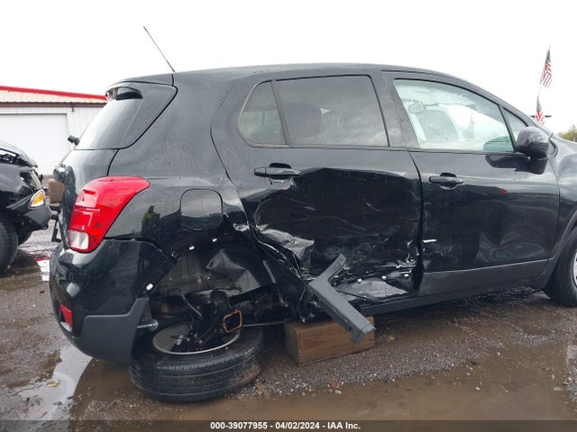 Chevrolet TRAX LS 2019 3GNCJKSB7KL381329 Image 6