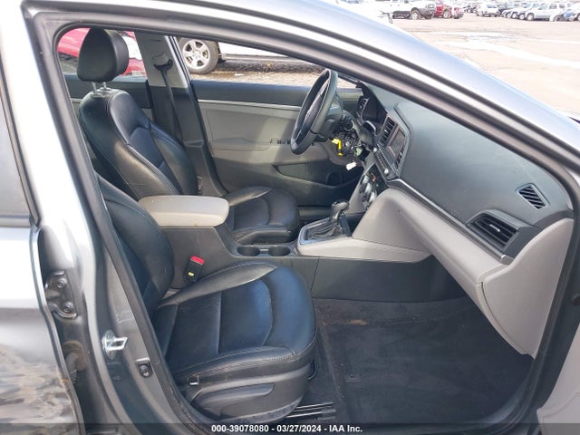Hyundai ELANTRA SE 2019 KMHD74LF0KU757413 Image 5