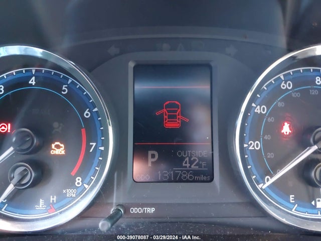 Toyota COROLLA LE 2017 5YFBURHE6HP668422 Image 7
